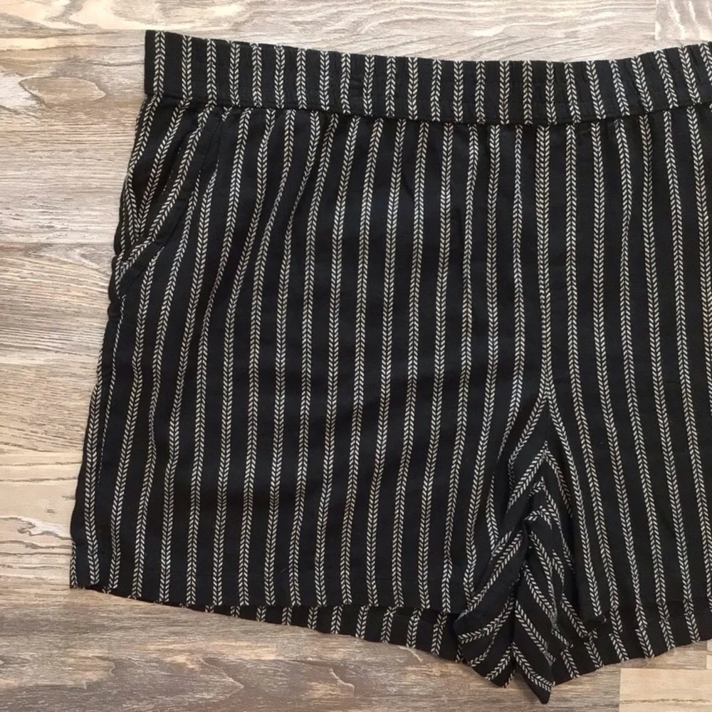 Sonoma black chevron